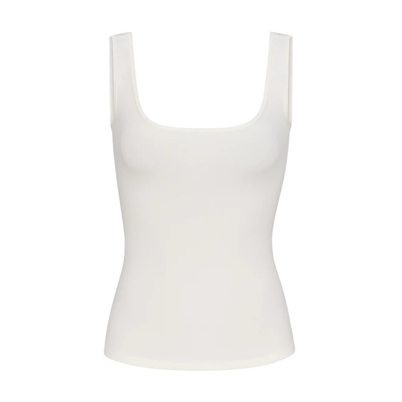 SKIMS tank top. Never worn, size large and sold out online! - Picture 6 of 6